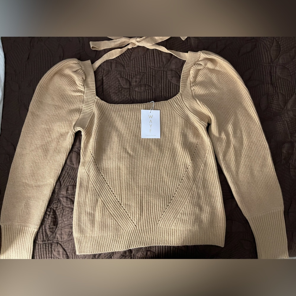 New w/ Tags! Size Large Wayf Tie Back Sweater
